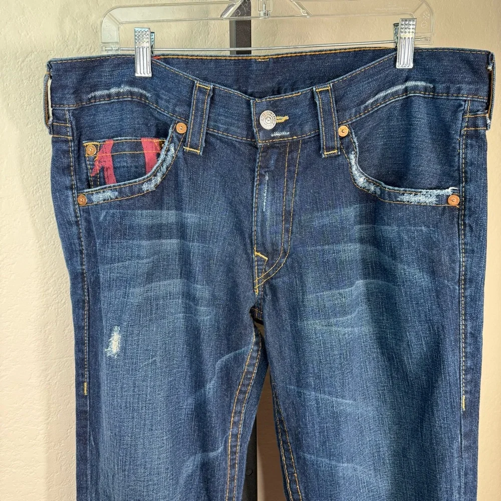 AUTHENTIC True Religion Red Painted Pockets Distressed Denim Jeans Size 36